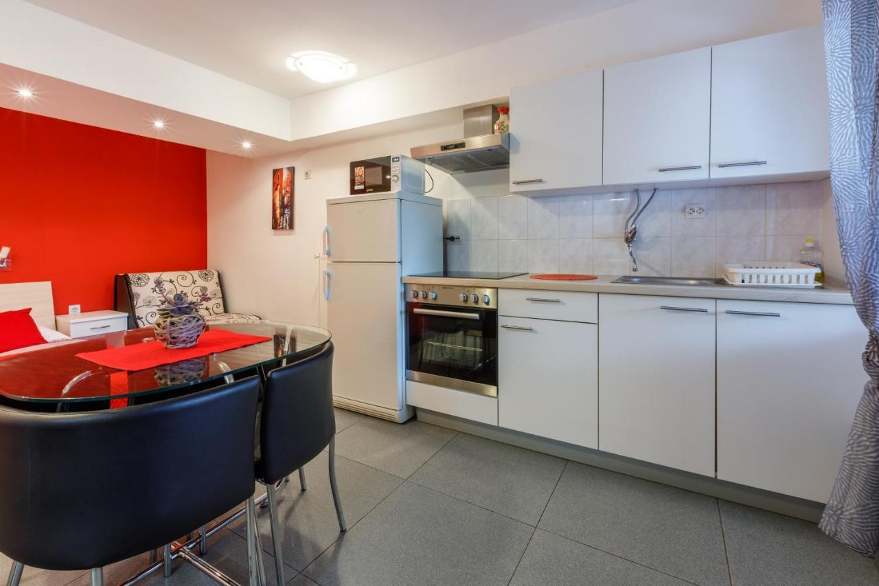 Apartmani Visnja Crikvenica Exterior foto
