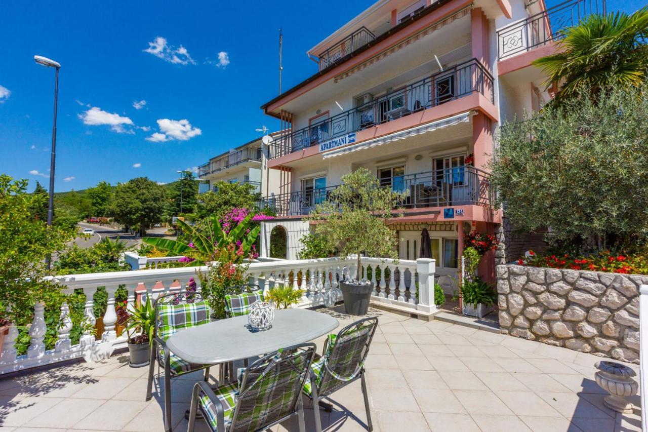 Apartmani Visnja Crikvenica Exterior foto