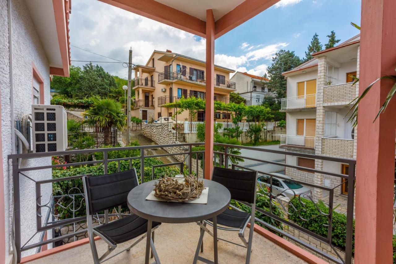Apartmani Visnja Crikvenica Exterior foto