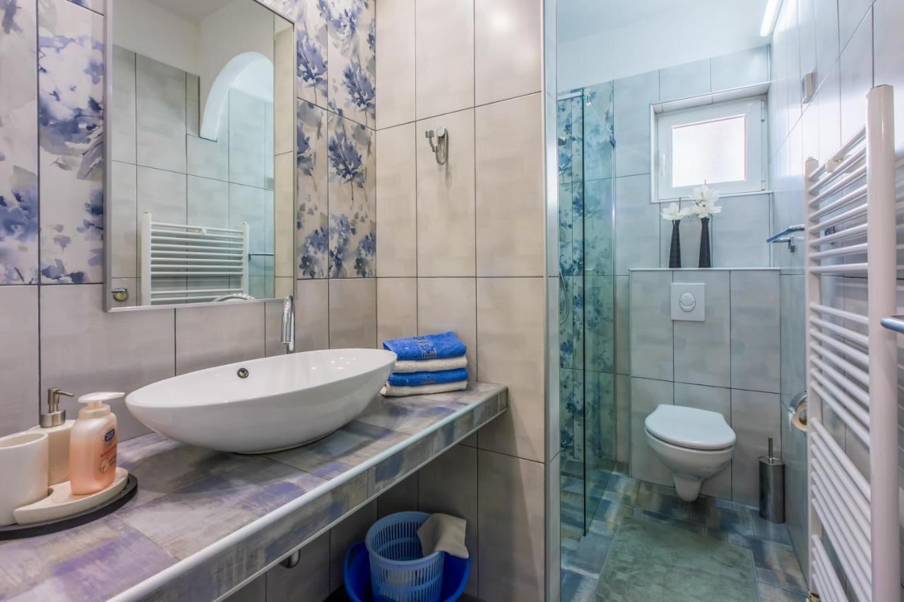 Apartmani Visnja Crikvenica Exterior foto