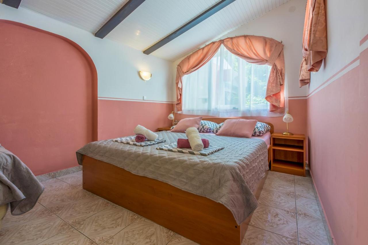 Apartmani Visnja Crikvenica Exterior foto